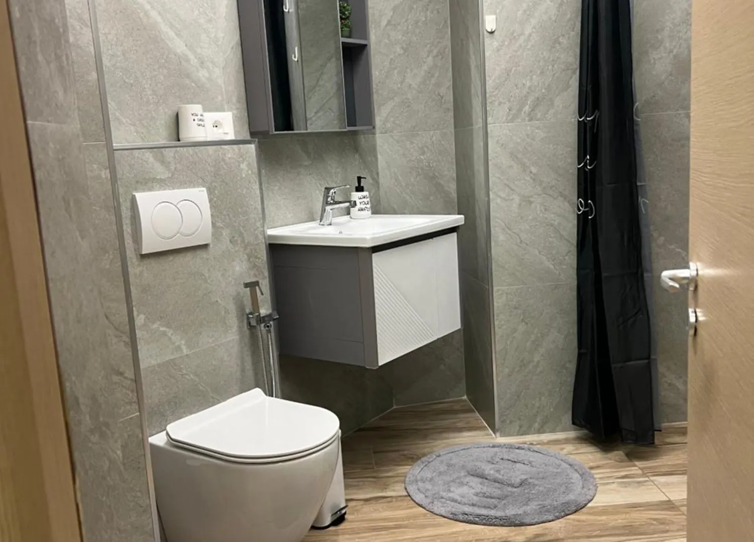 Port View Apartment 1 Durres